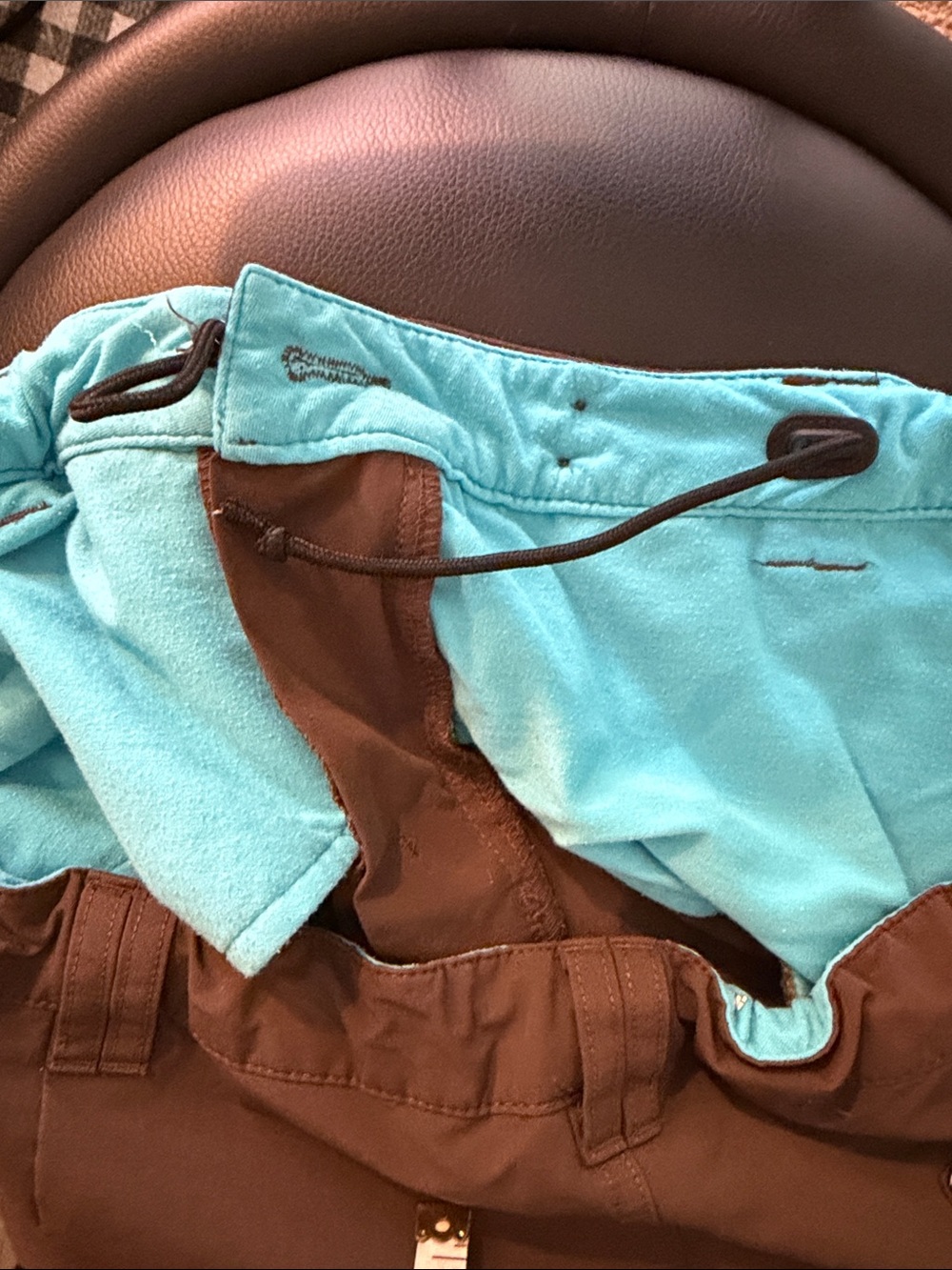 Mountain Hardwear Women's Brown Athletic Shorts with Blue Waistband - Picture 12 of 13